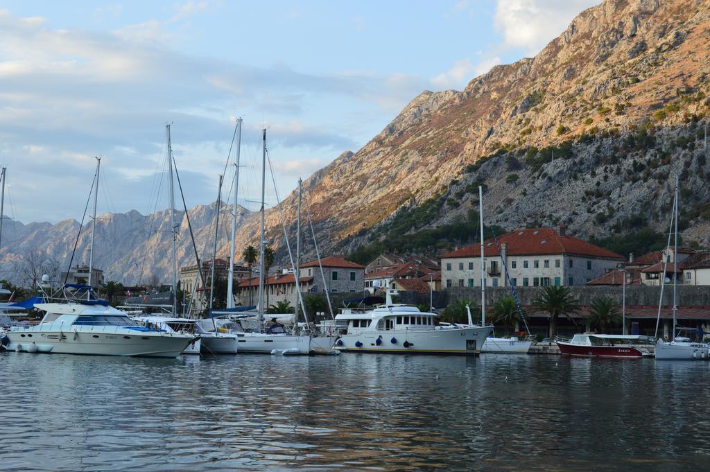 Apartments Qualitas Κότορ Εξωτερικό φωτογραφία
